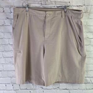 Columbia PPG Men's Size 40 Khaki Shorts
